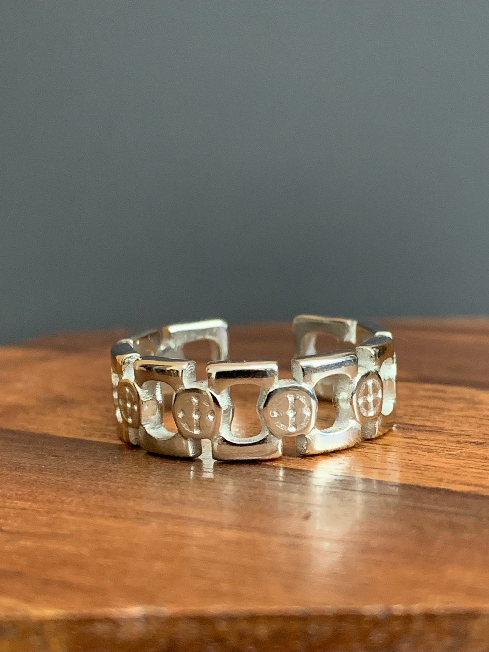 NWT silver tone textured cutout ring size 8